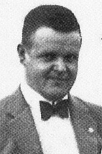 Gyula Kert�sz